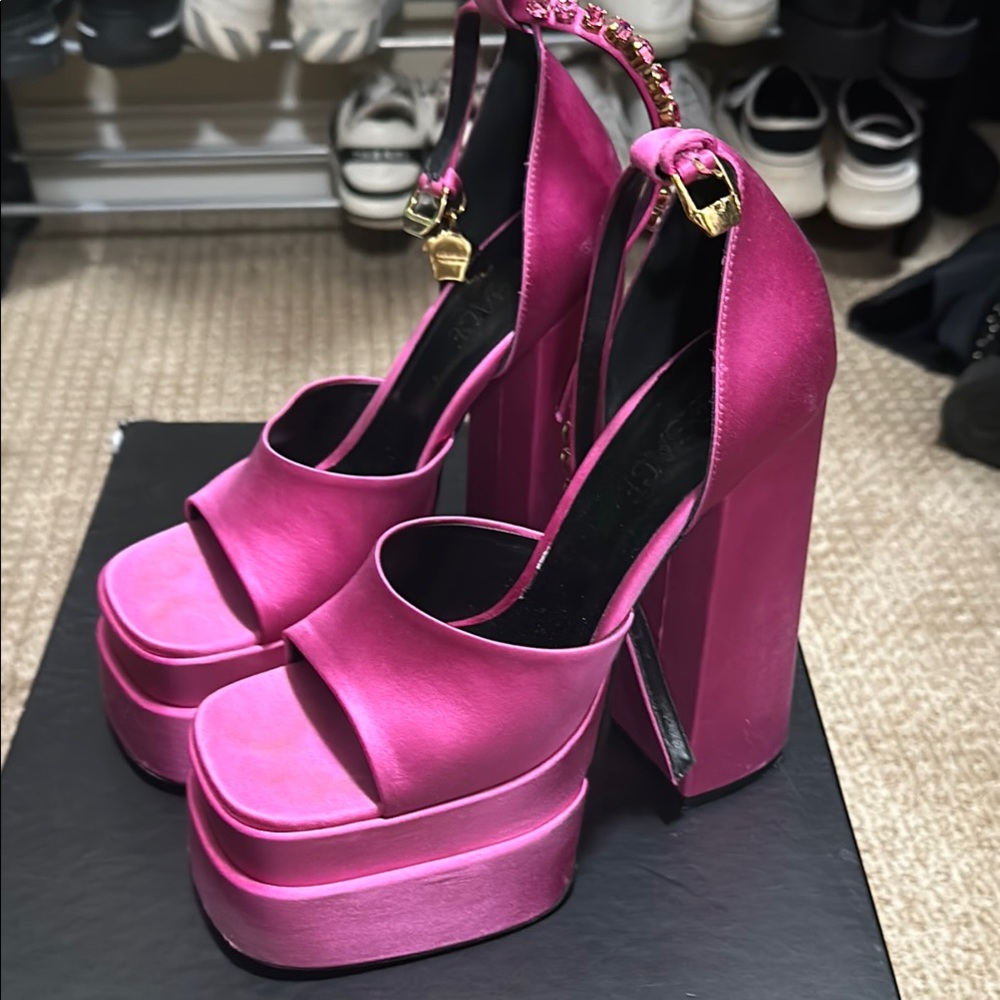 Elegant Pink Platform Heels